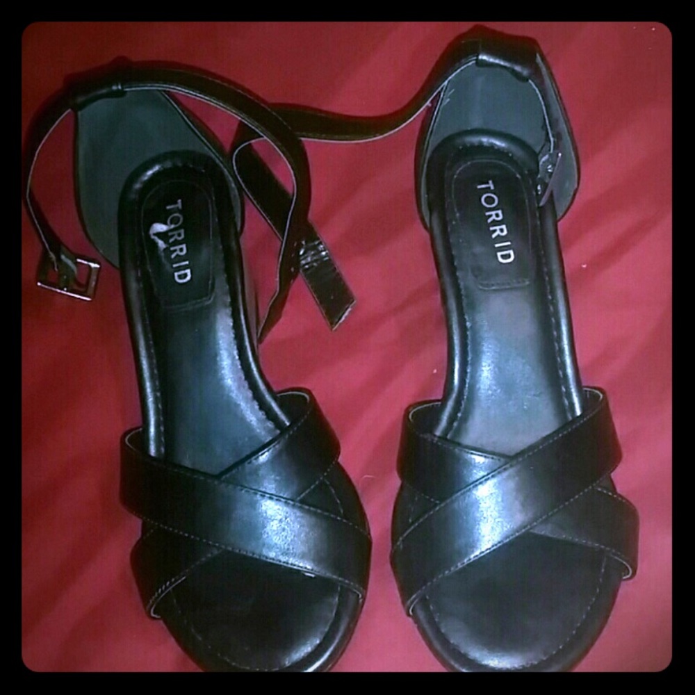 Torrid Strappy Wedge Sandals, Size 9